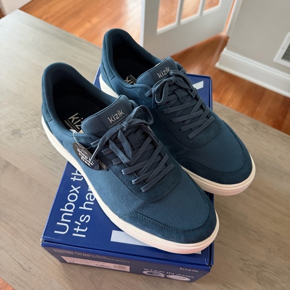 Kizik Men's Prague 2 Navy Sneakers - Picture 2 of 6